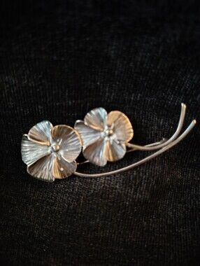 Vtg. Stuart Nye Sterling Silver Double Pansy Brooch.